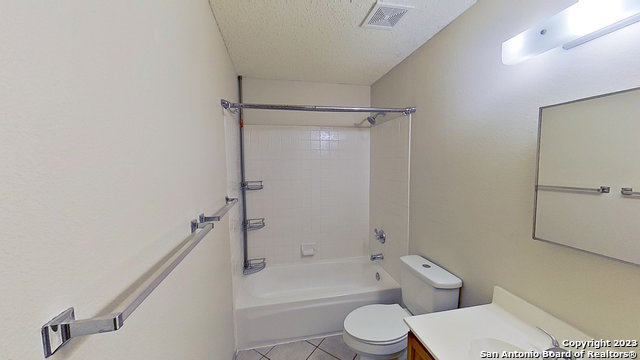 Image 34 of 44 For 2547 Smokey Crk