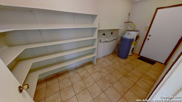 Image 41 of 44 For 2547 Smokey Crk