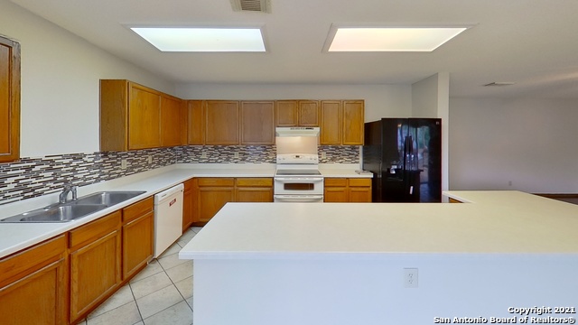 Image 8 of 44 For 2547 Smokey Crk