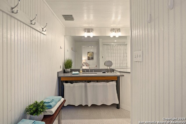 Image 30 of 50 For 17 September Ridge