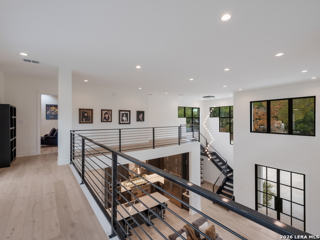 Image 18 of 37 For 1053 Brewer Ridge