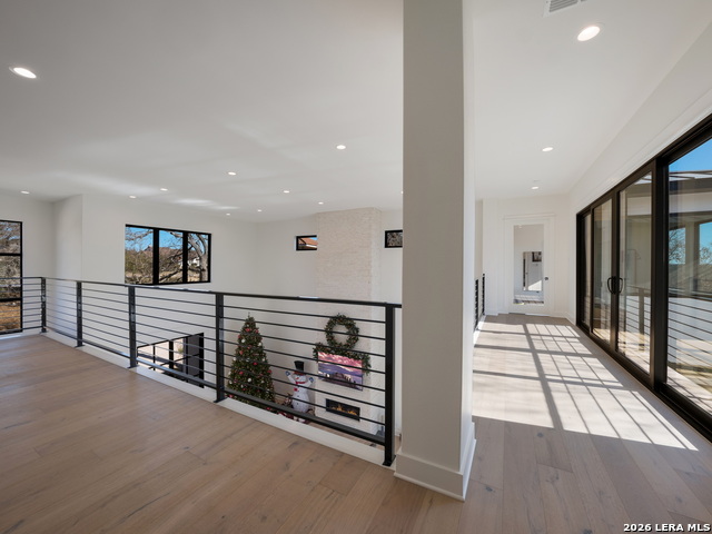 Image 23 of 37 For 1053 Brewer Ridge