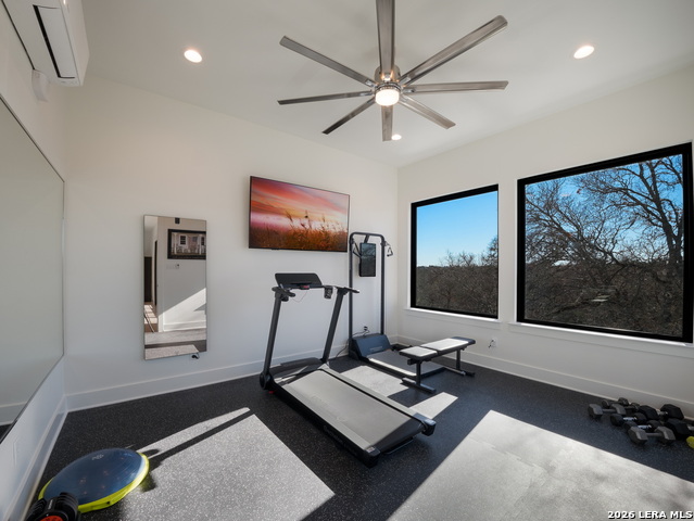 Image 24 of 37 For 1053 Brewer Ridge