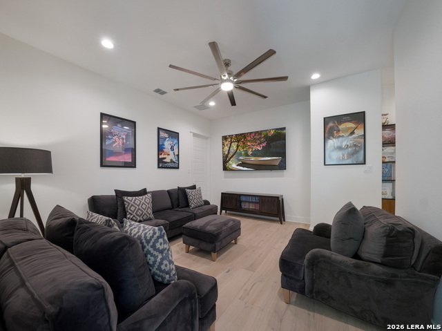 Image 25 of 37 For 1053 Brewer Ridge