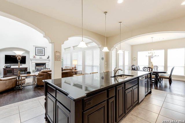 Image 22 of 45 For 22522 Viajes