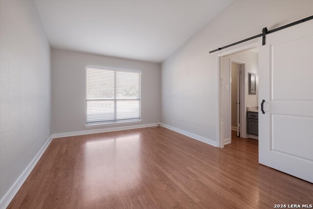 Image 9 of 18 For 11303 Vance Jackson  H3