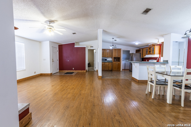 Image 12 of 18 For 5526 Fm 20  