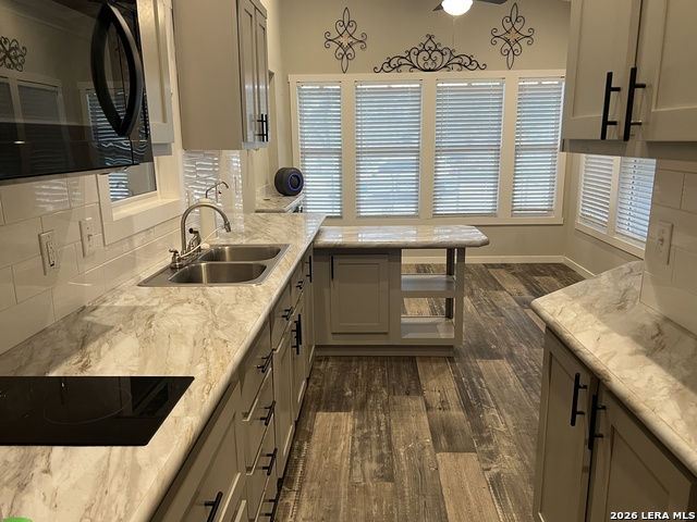 Image 10 of 26 For 275 Siesta  