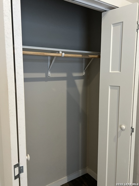 Image 14 of 26 For 275 Siesta  