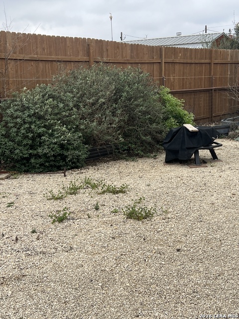 Image 18 of 26 For 275 Siesta  