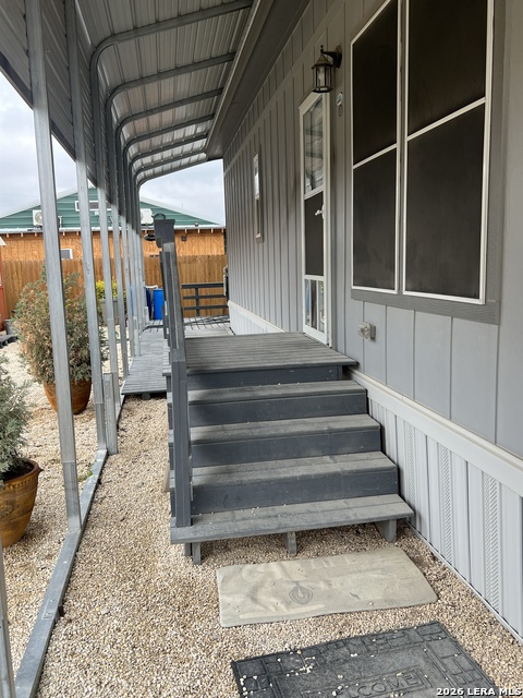 Image 19 of 26 For 275 Siesta  