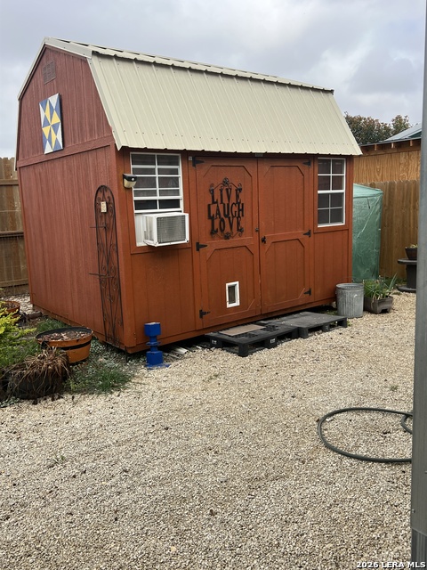 Image 20 of 26 For 275 Siesta  