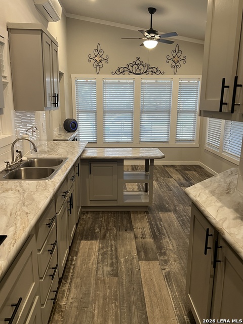 Image 9 of 26 For 275 Siesta  