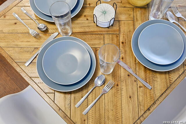 Image 17 of 42 For 230 Thompson