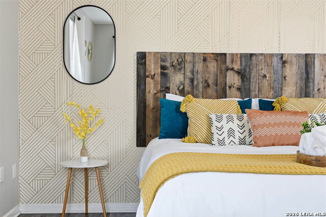 Image 27 of 42 For 230 Thompson