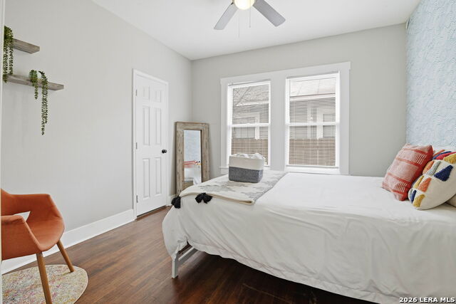 Image 32 of 42 For 230 Thompson