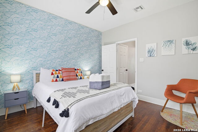 Image 33 of 42 For 230 Thompson