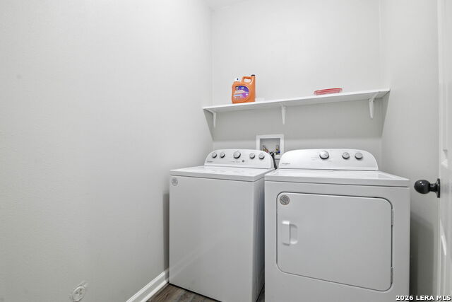 Image 36 of 42 For 230 Thompson