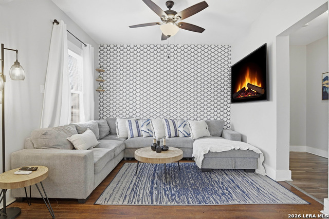 Image 6 of 42 For 230 Thompson