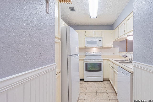 Image 10 of 26 For 10527 Perrin Beitel  C211