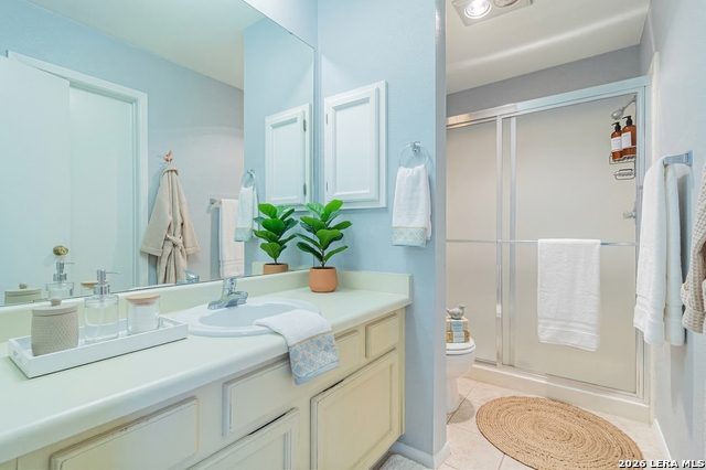 Image 20 of 26 For 10527 Perrin Beitel  C211