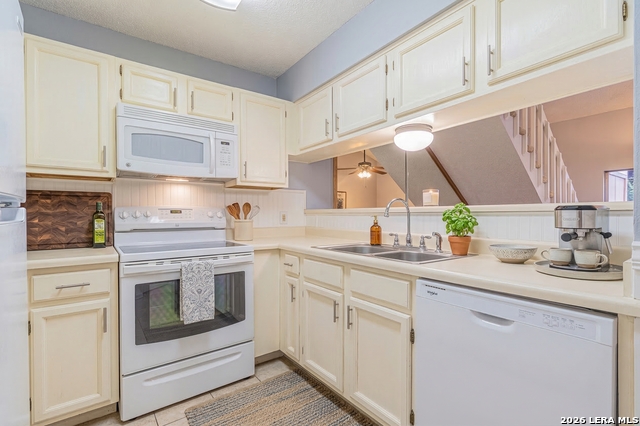 Image 22 of 26 For 10527 Perrin Beitel  C211