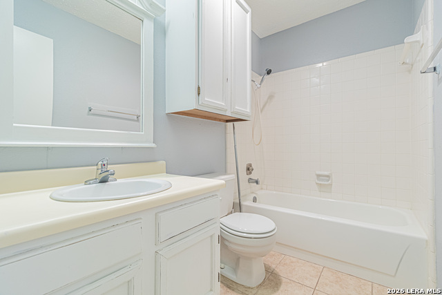 Image 4 of 26 For 10527 Perrin Beitel  C211