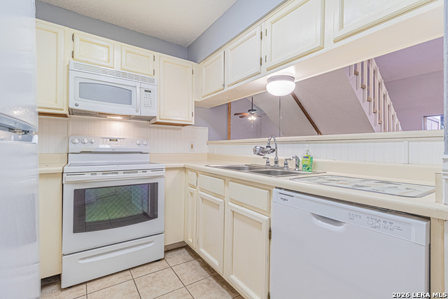 Image 8 of 26 For 10527 Perrin Beitel  C211