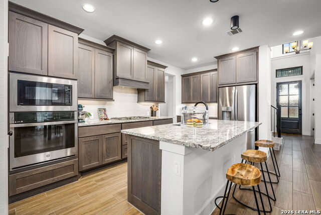 Image 13 of 44 For 634 Meade Street