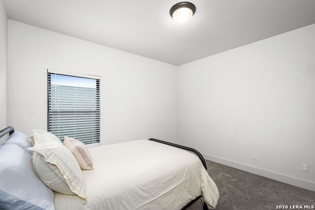 Image 28 of 44 For 634 Meade Street