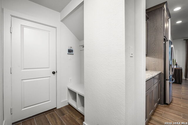 Image 29 of 44 For 634 Meade Street