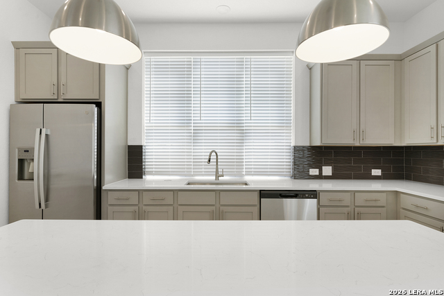 Image 13 of 33 For 3523 N. Loop 1604 East  2301