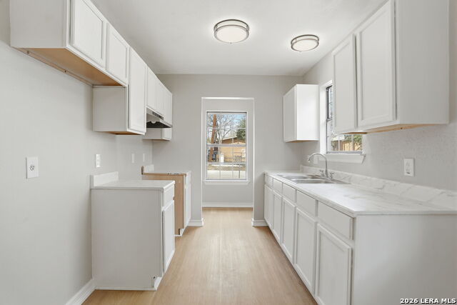 Image 14 of 35 For 132 University