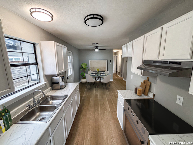 Image 16 of 35 For 132 University