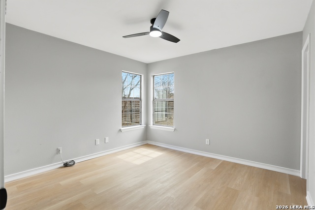 Image 20 of 35 For 132 University