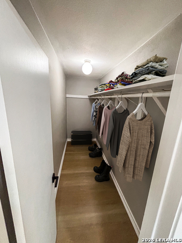 Image 22 of 35 For 132 University