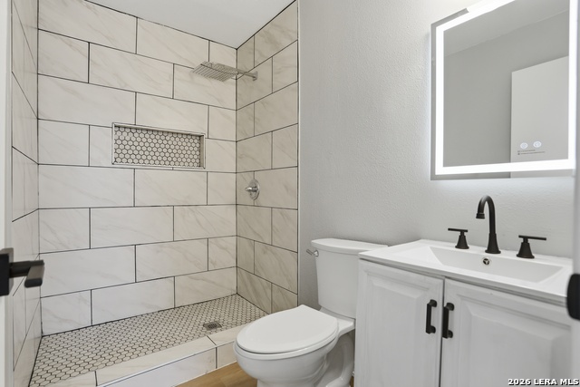 Image 24 of 35 For 132 University