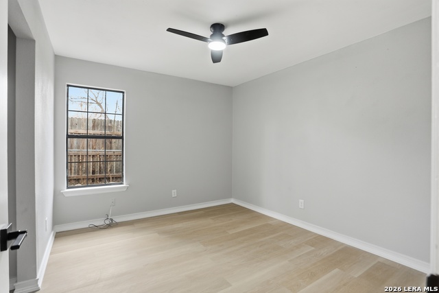 Image 27 of 35 For 132 University