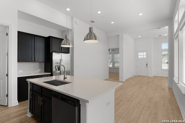 Image 30 of 33 For 3523 N. Loop 1604 East  2304