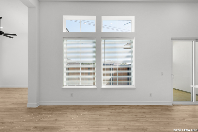 Image 7 of 33 For 3523 N. Loop 1604 East  2304