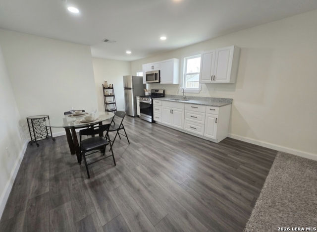 Image 8 of 15 For 731 Pine N 