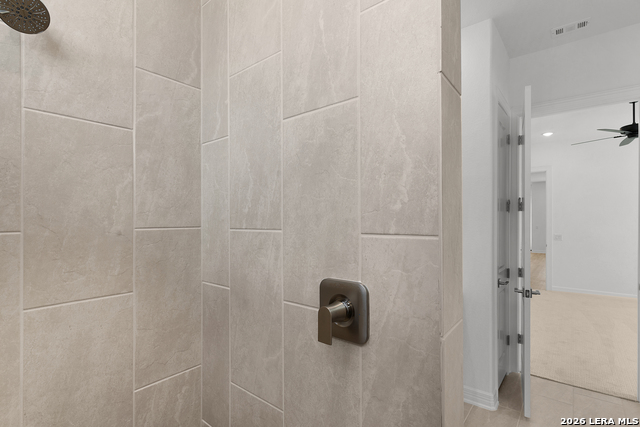 Image 24 of 34 For 3523 N. Loop 1604 East  704