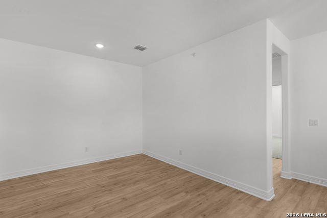 Image 26 of 34 For 3523 N. Loop 1604 East  704