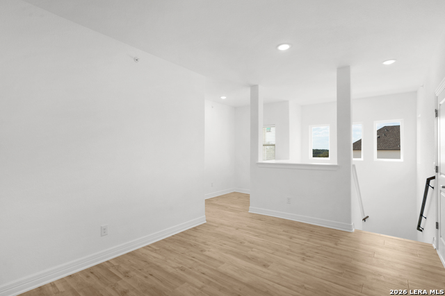 Image 27 of 34 For 3523 N. Loop 1604 East  704