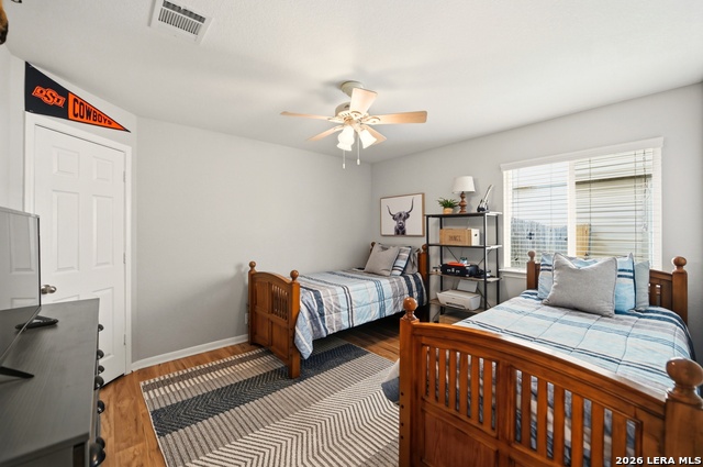 Listing photo id 19 for 911 Karah  