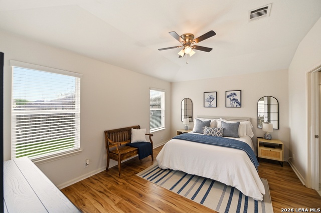 Listing photo id 23 for 911 Karah  