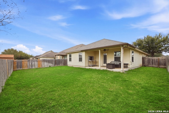 Listing photo id 28 for 911 Karah  