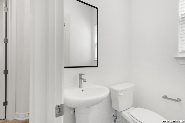 Image 16 of 42 For 3523 N. Loop 1604 East  2002