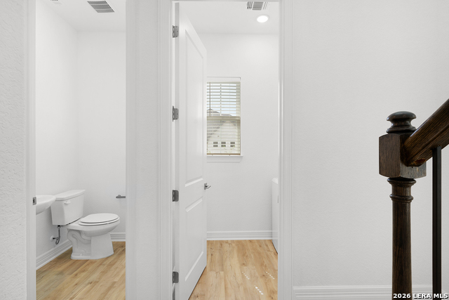 Image 17 of 42 For 3523 N. Loop 1604 East  2002