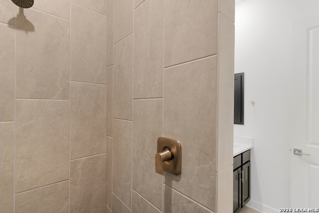 Image 25 of 42 For 3523 N. Loop 1604 East  2002